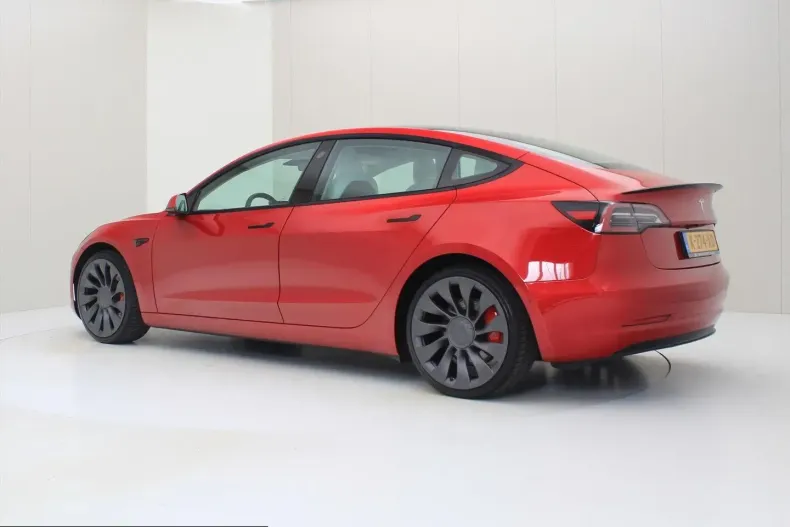 Tesla Model 3 din 2021 cu 95.528 km - oferta TES261281 - foto 4