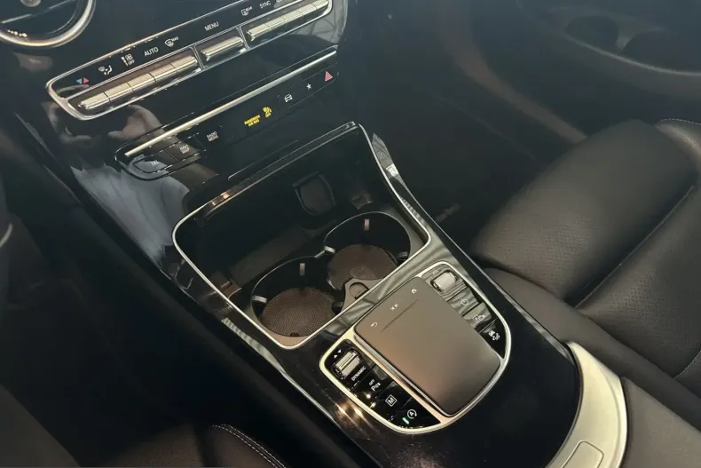 Mercedes-Benz GLC 220 (Clasa GLC) din 2022 cu 84.243 km - oferta MER261304 - foto 23