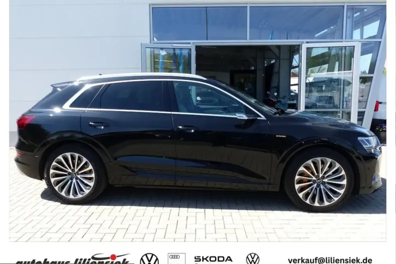 Audi e-tron din 2022 cu 67.840 km - oferta AUD261337 - foto 3