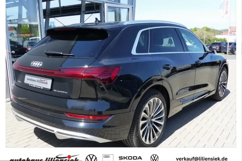Audi e-tron din 2022 cu 67.840 km - oferta AUD261337 - foto 8
