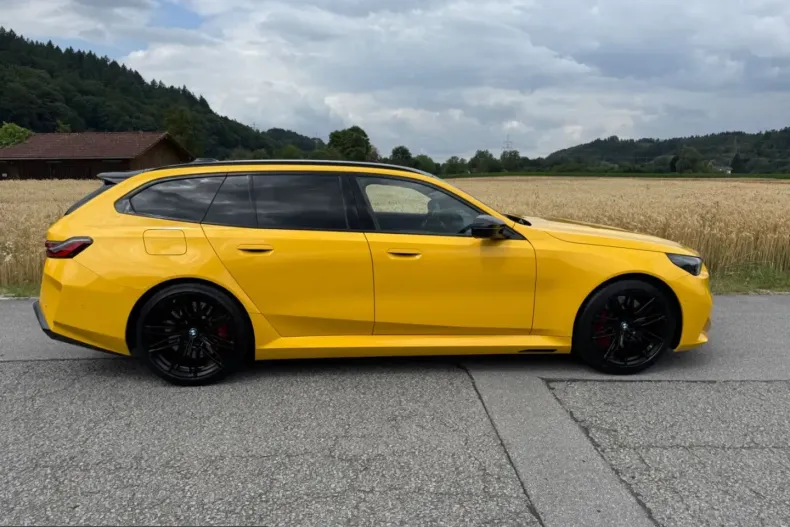 BMW M5 (Seria 5) din 2025 cu 5.400 km - oferta BMW261348 - foto 4