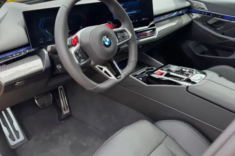 BMW M5 (Seria 5) din 2025 cu 5.400 km - oferta BMW261348 - foto 10