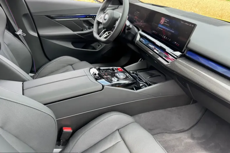 BMW M5 (Seria 5) din 2025 cu 5.400 km - oferta BMW261348 - foto 13