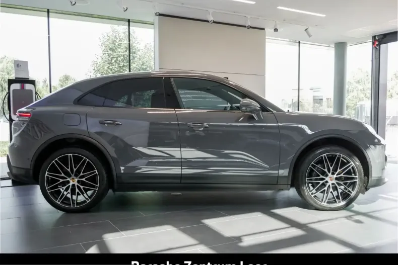 Porsche Macan din 2024 cu 25.400 km - oferta POR261353 - foto 3