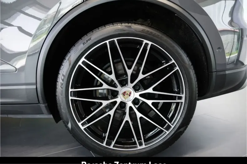 Porsche Macan din 2024 cu 25.400 km - oferta POR261353 - foto 10