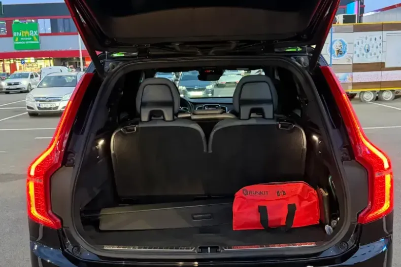 Volvo XC90 din 2021 cu 89.720 km - oferta VOL261356 - foto 9