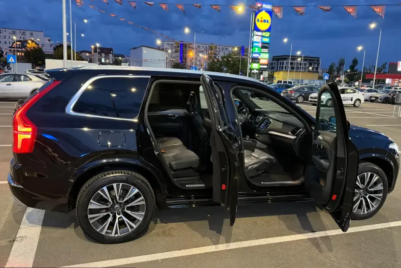 Volvo XC90 din 2021 cu 89.720 km - oferta VOL261356 - foto 12