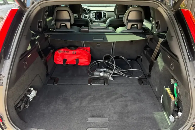 Volvo XC90 din 2021 cu 89.720 km - oferta VOL261356 - foto 16
