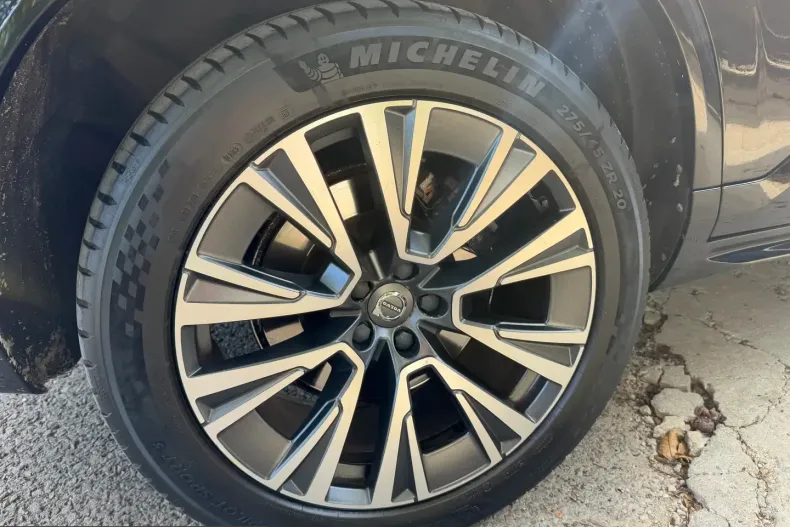 Volvo XC90 din 2021 cu 89.720 km - oferta VOL261356 - foto 18