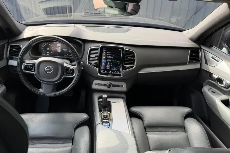 Volvo XC90 din 2021 cu 89.720 km - oferta VOL261356 - foto 21