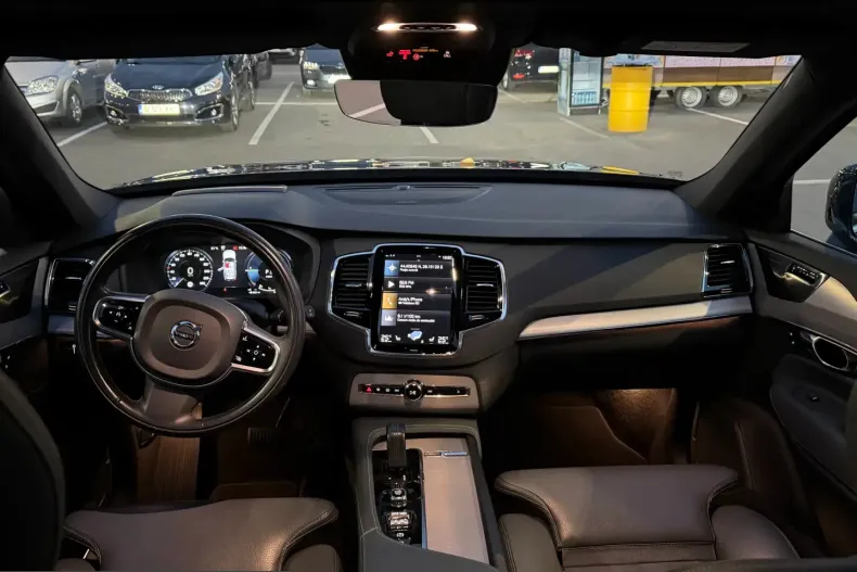 Volvo XC90 din 2021 cu 89.720 km - oferta VOL261356 - foto 22