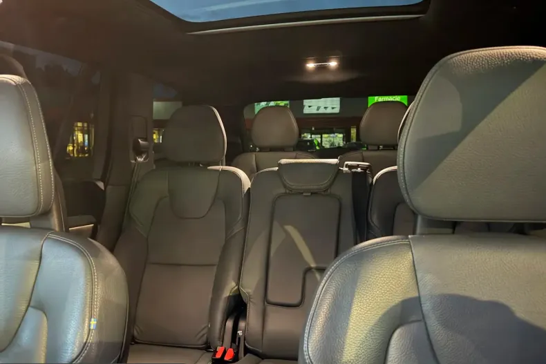 Volvo XC90 din 2021 cu 89.720 km - oferta VOL261356 - foto 24
