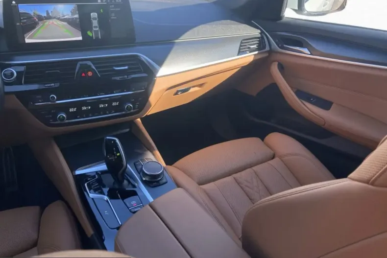 BMW 540 (Seria 5) din 2023 cu 73.803 km - oferta BMW261378 - foto 14