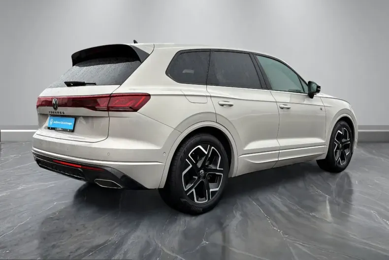 Volkswagen Touareg din 2024 cu 22.585 km - oferta VOL261394 - foto 15