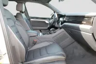 Volkswagen Touareg din 2024 cu 31.500 km - oferta VOL261396 - foto 7