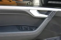 Volkswagen Touareg din 2024 cu 31.500 km - oferta VOL261396 - foto 15