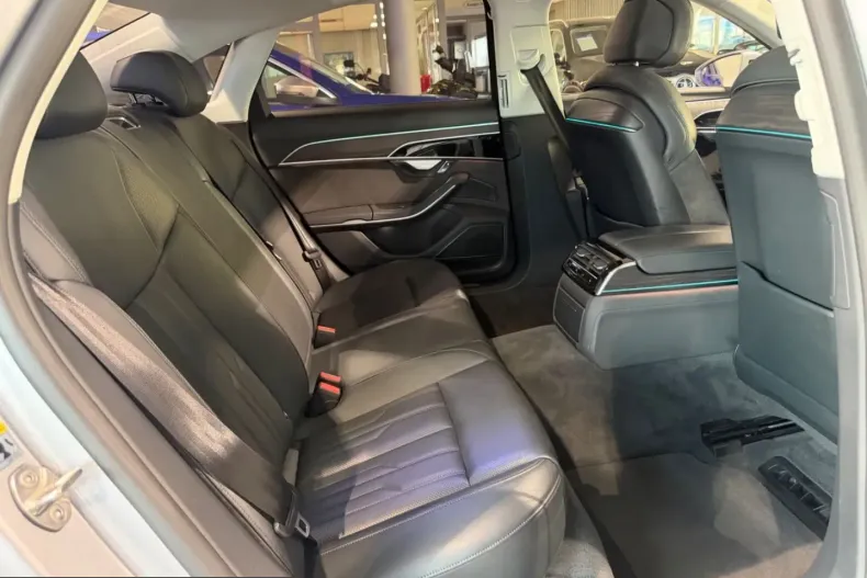 Audi A8 din 2022 cu 83.375 km - oferta AUD261424 - foto 11