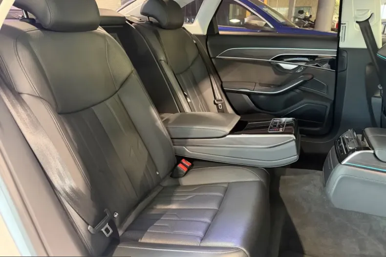 Audi A8 din 2022 cu 83.375 km - oferta AUD261424 - foto 15