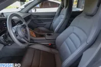Porsche Taycan din 2023 cu 43.800 km - oferta POR261440 - foto 12