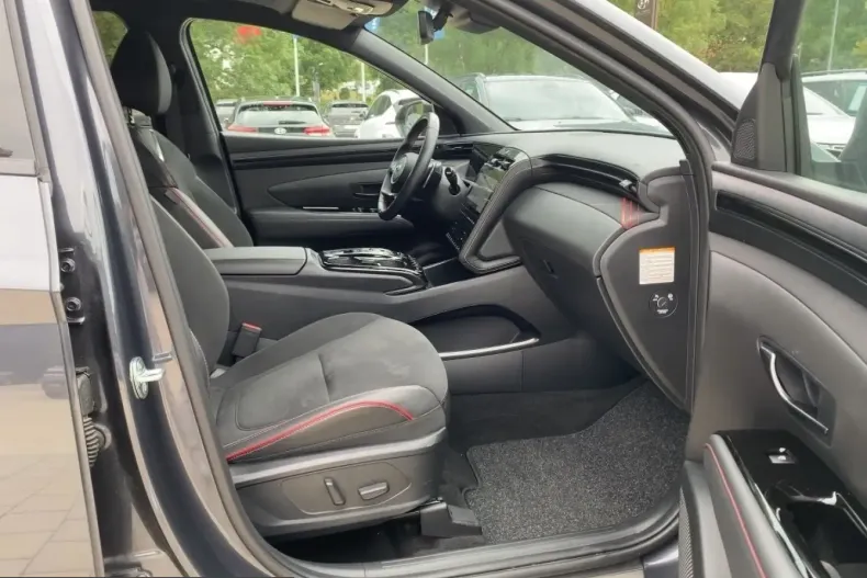 Hyundai Tucson din 2023 cu 30.627 km - oferta HYU261451 - foto 11
