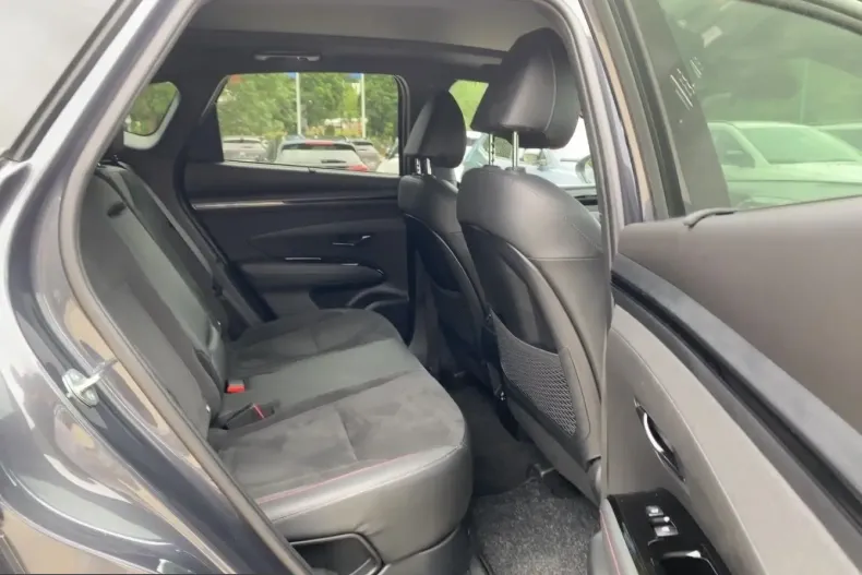 Hyundai Tucson din 2023 cu 30.627 km - oferta HYU261451 - foto 12