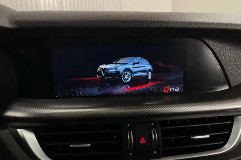 Alfa Romeo Stelvio din 2022 cu 90.835 km - oferta ALF261461 - foto 13