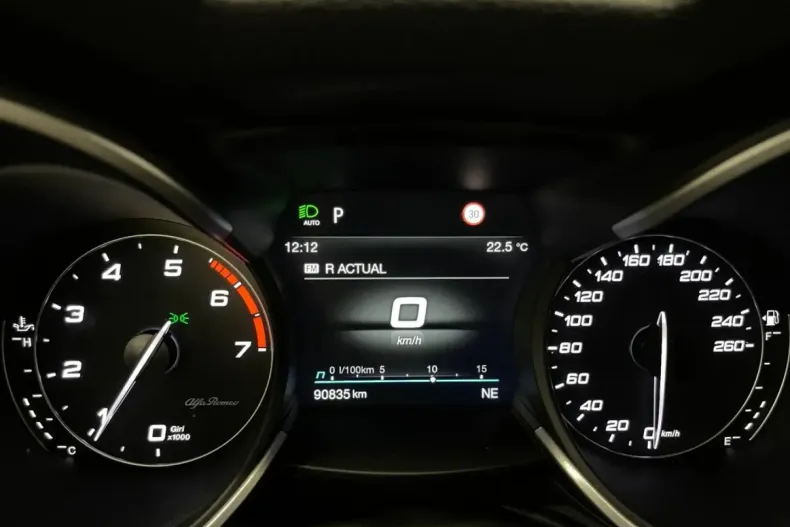 Alfa Romeo Stelvio din 2022 cu 90.835 km - oferta ALF261461 - foto 25