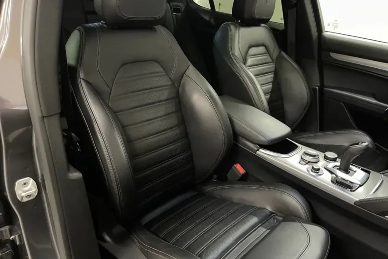 Alfa Romeo Stelvio din 2022 cu 90.835 km - oferta ALF261461 - foto 31