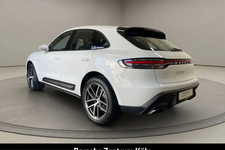 Porsche Macan din 2024 cu 14.310 km - oferta POR261462 - foto 3