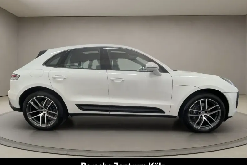 Porsche Macan din 2024 cu 14.310 km - oferta POR261462 - foto 6