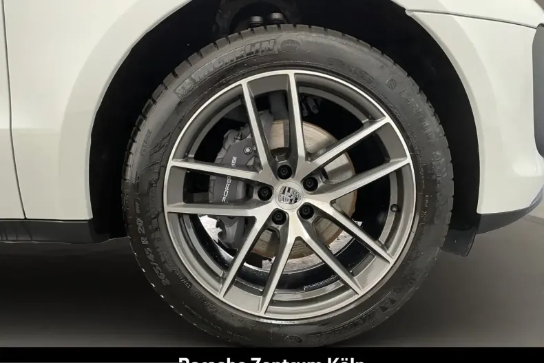 Porsche Macan din 2024 cu 14.310 km - oferta POR261462 - foto 12