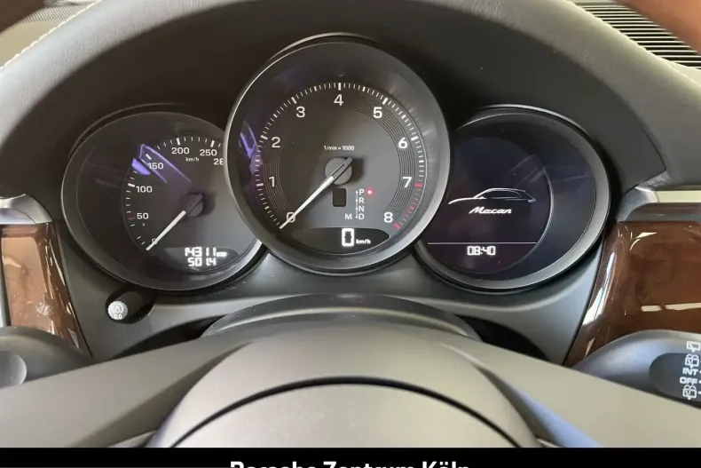 Porsche Macan din 2024 cu 14.310 km - oferta POR261462 - foto 16