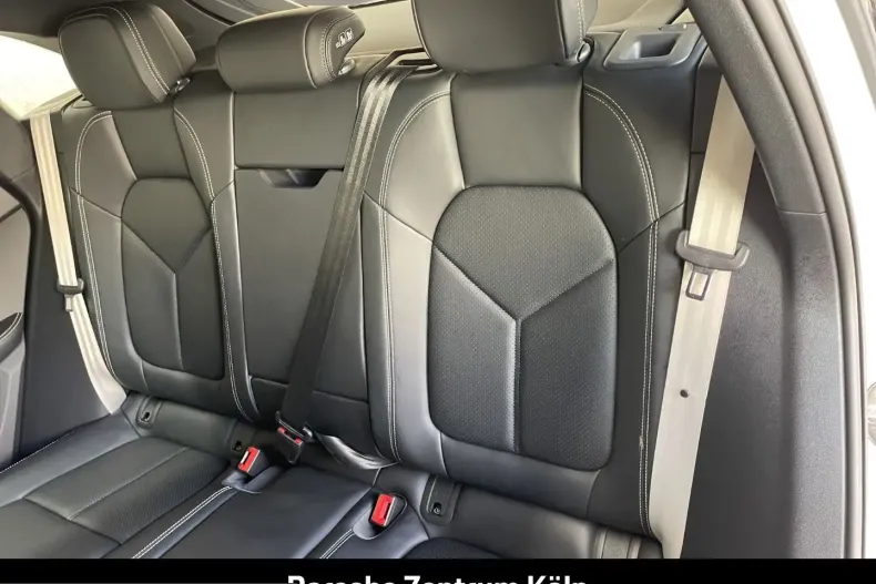 Porsche Macan din 2024 cu 14.310 km - oferta POR261462 - foto 23