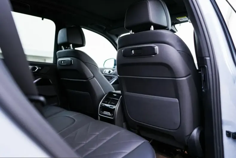 BMW X5 (Seria X) din 2025 cu 23.790 km - oferta BMW261469 - foto 27