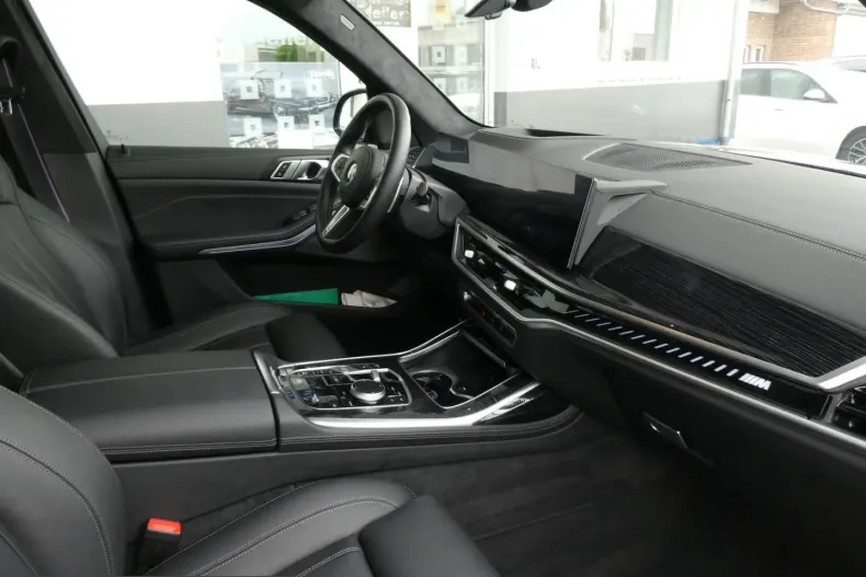 BMW X7 (Seria X) din 2024 cu 39.963 km - oferta BMW261484 - foto 12