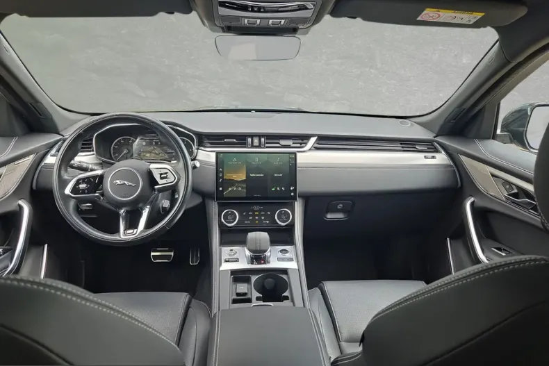 Jaguar F-Pace din 2023 cu 62.590 km - oferta JAG261491 - foto 8