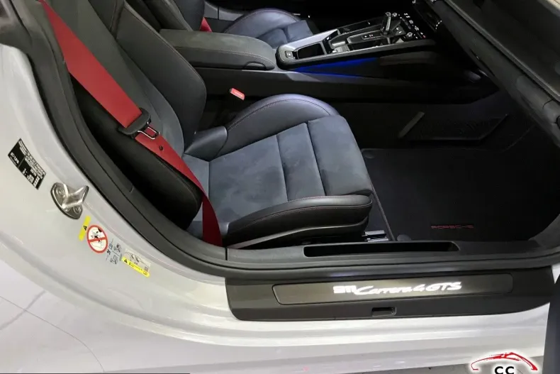 Porsche 992 din 2024 cu 27.650 km - oferta POR261495 - foto 31