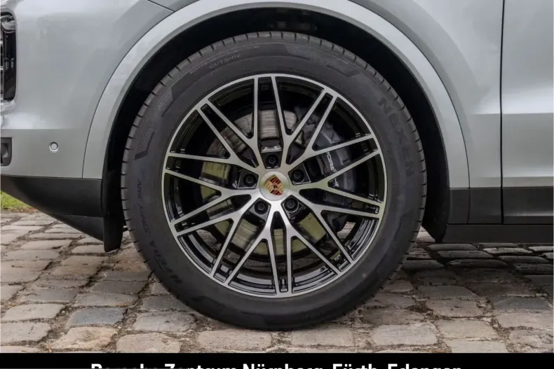 Porsche Cayenne din 2025 cu 16.900 km - oferta POR261498 - foto 11