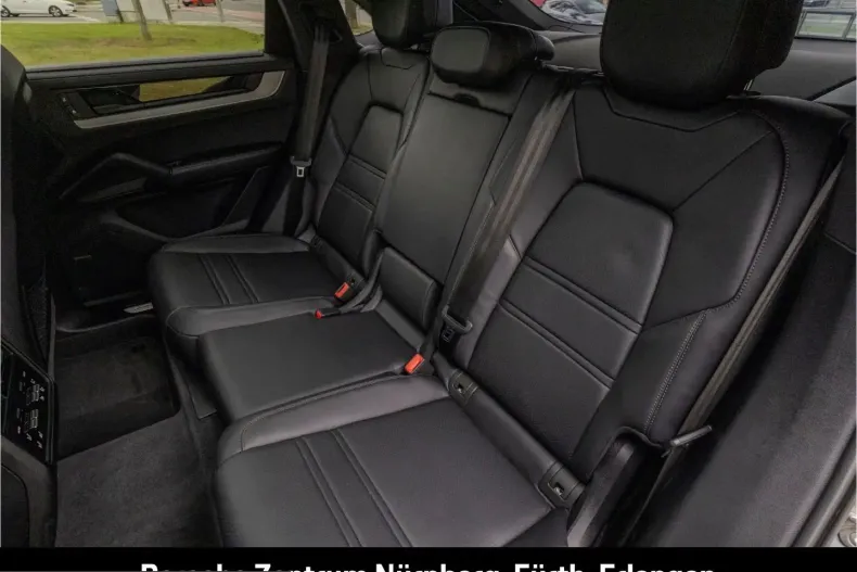 Porsche Cayenne din 2025 cu 16.900 km - oferta POR261498 - foto 19