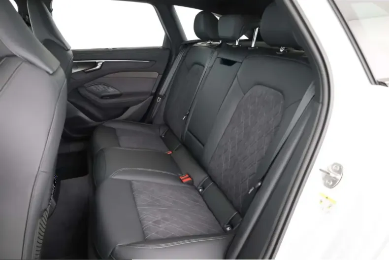 Audi A6 din 2026 cu 40 km - oferta AUD261522 - foto 13
