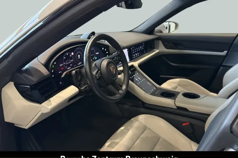 Porsche Taycan din 2023 cu 63.722 km - oferta POR261532 - foto 9