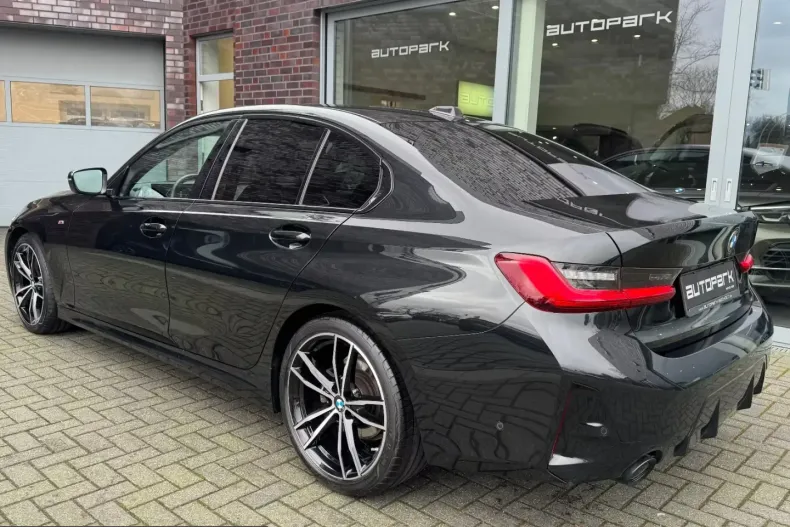 BMW 320 (Seria 3) din 2024 cu 77.300 km - oferta BMW261559 - foto 4