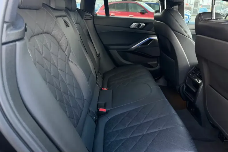 BMW X6 (Seria X) din 2023 cu 35.322 km - oferta BMW261570 - foto 11