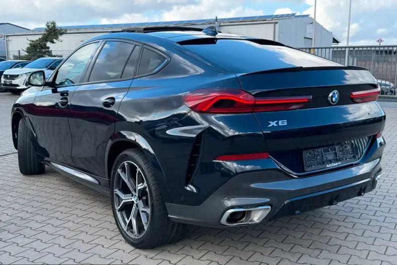 BMW X6 (Seria X) din 2022 cu 76.650 km - oferta BMW261571 - foto 3