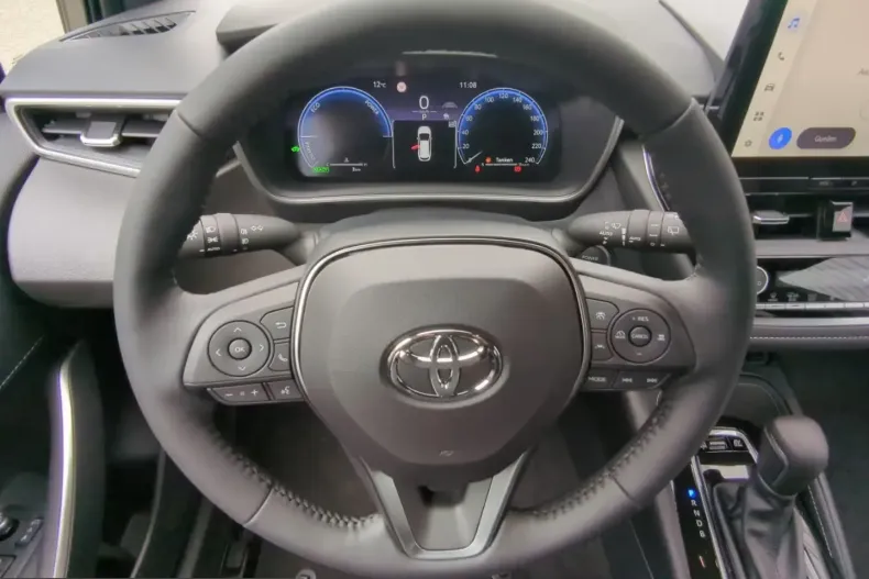 Toyota Corolla din 2025 cu 10.662 km - oferta TOY261575 - foto 8