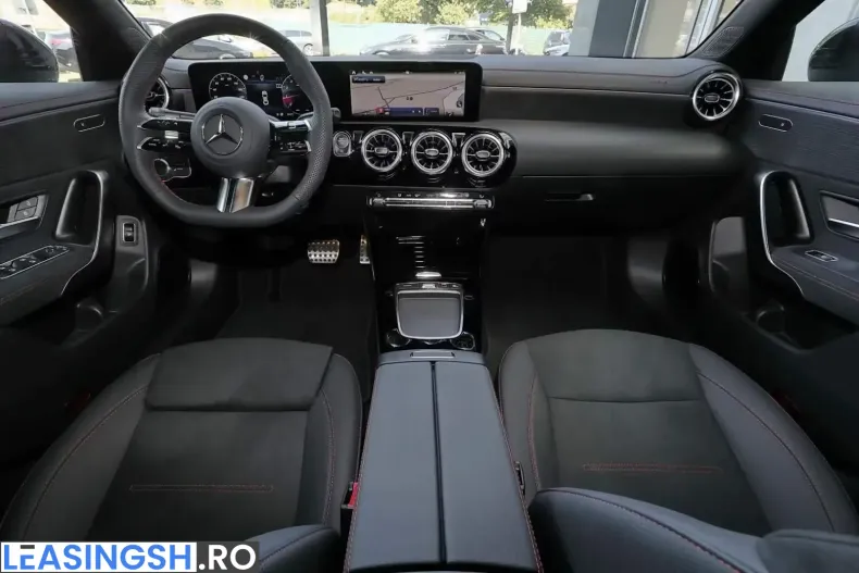 Mercedes-Benz CLA 200 (Clasa CLA) din 2025 cu 10.200 km - oferta MER261640 - foto 4