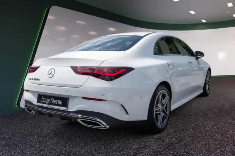 Mercedes-Benz CLA 220 (Clasa CLA) din 2025 cu 14.700 km - oferta MER261643 - foto 2