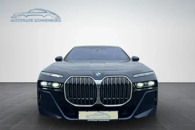 BMW 740 (Seria 7) din 2023 cu 50.122 km - oferta BMW261669 - foto 2