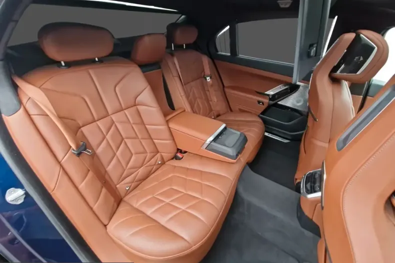 BMW 740 (Seria 7) din 2023 cu 50.122 km - oferta BMW261669 - foto 16