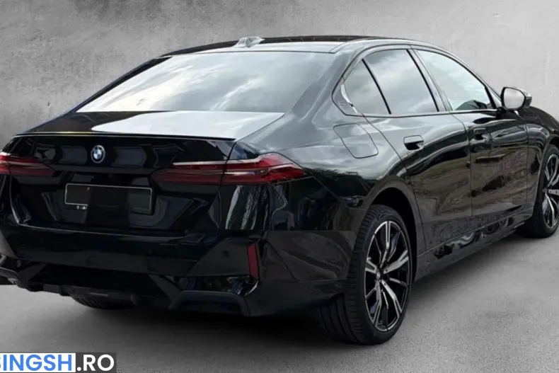BMW 530 (Seria 5) din 2026 cu 51 km - oferta BMW261687 - foto 3